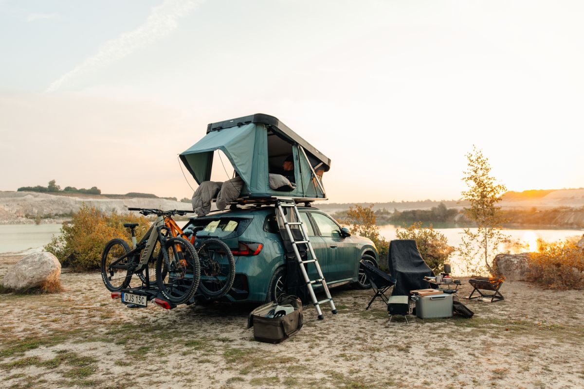 Náhled produktu - Autostan Thule Widesky - skořepinový stan pro 2 osoby, Ashland Grey